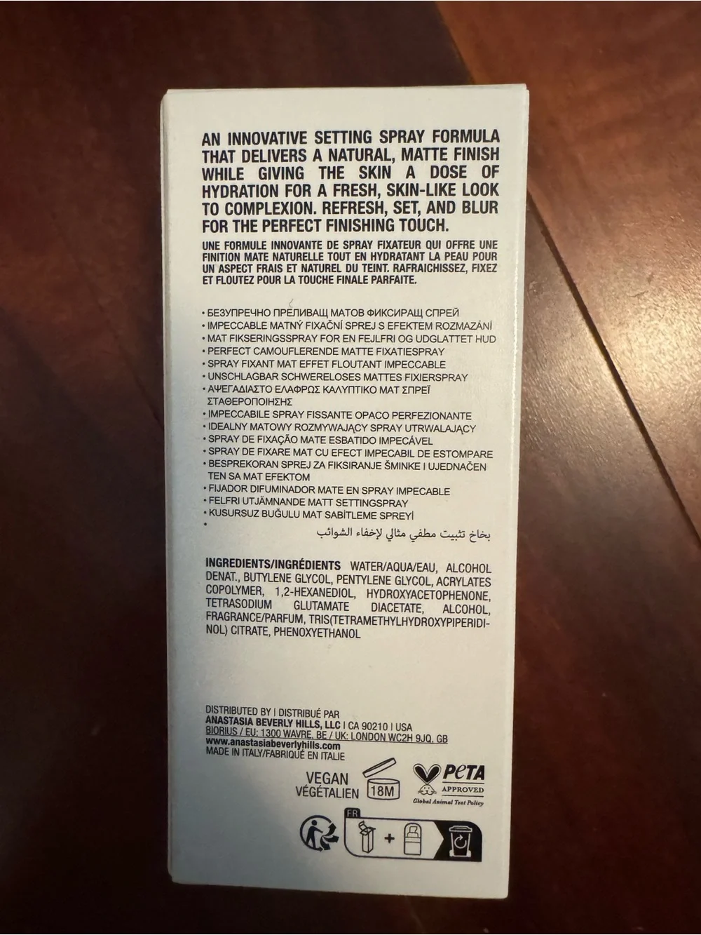 Anastasia Beverly Hills Setting Spray - White with Gold Text